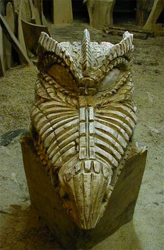 Holzdrachen Sch�del